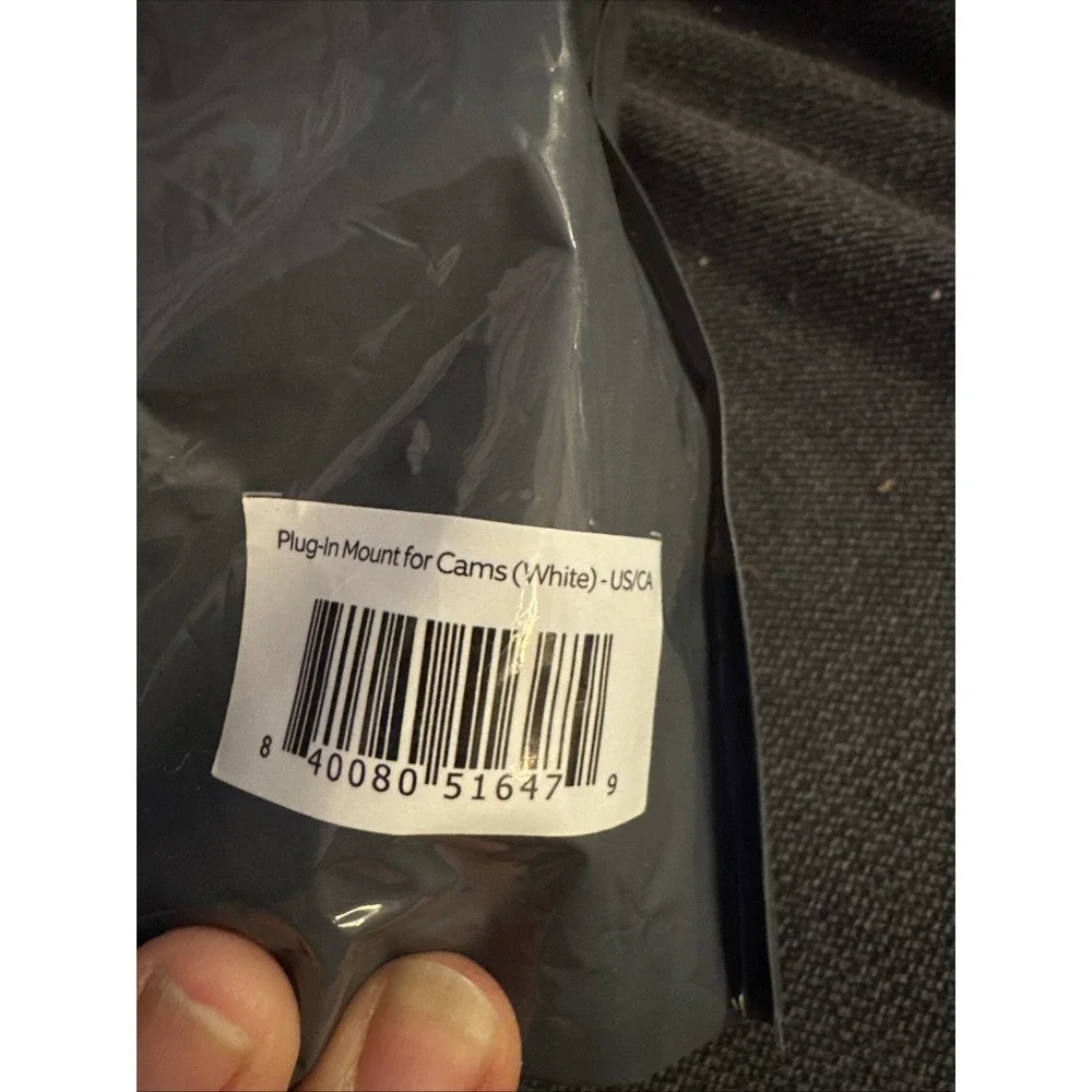 New‎ Ring Plug-In Mount for Floodlight Cams - White US